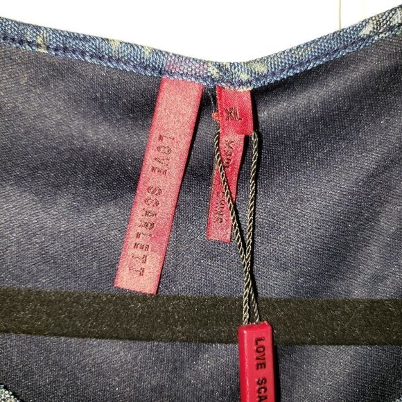 Love Scarlett Floral Print Mesh Blouse - Picture 6 of 8